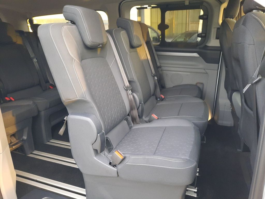 Ford Tourneo Custom 2025