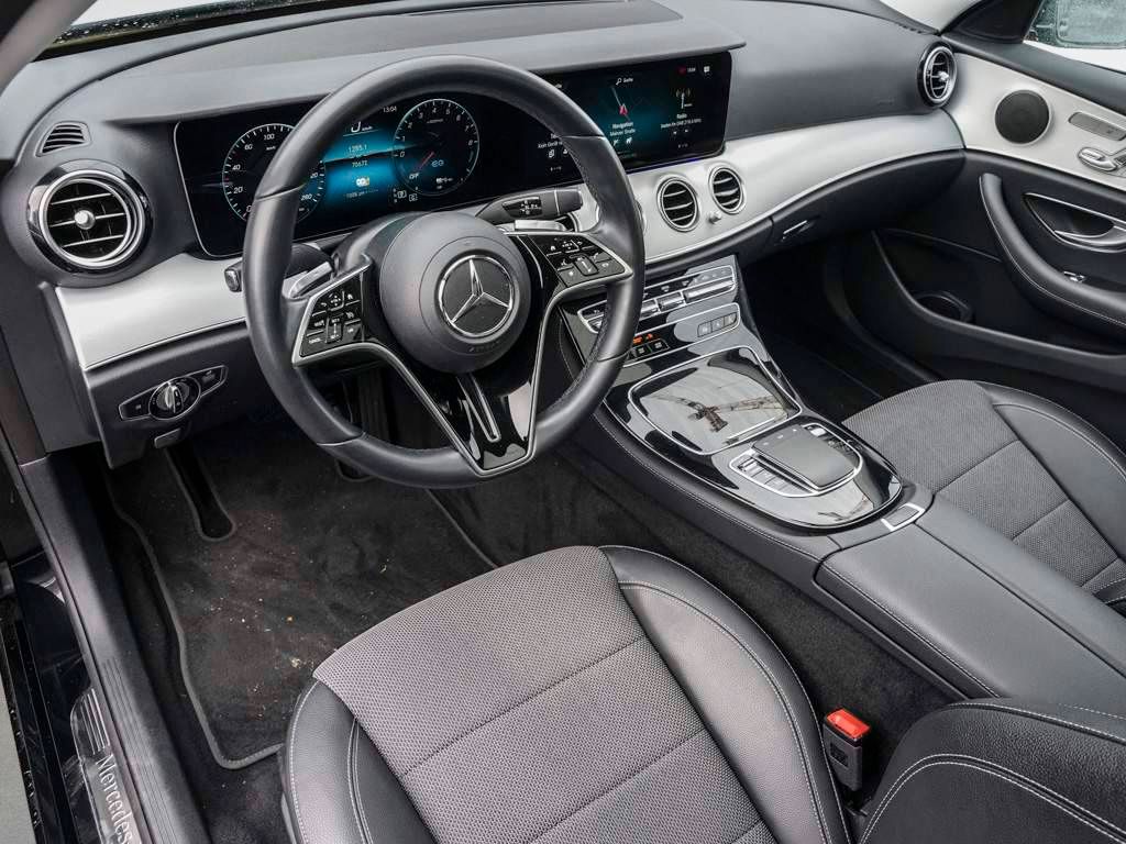 Mercedes-Benz E 300 2022