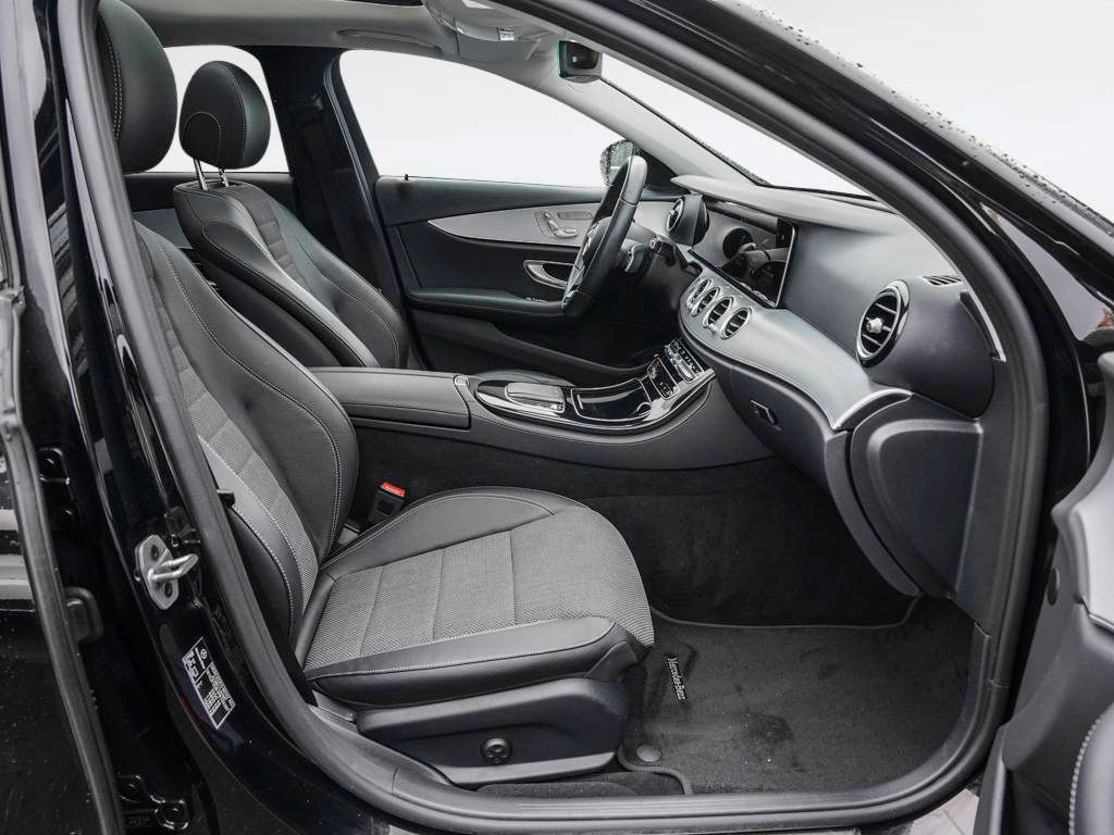 Mercedes-Benz E 300 2022