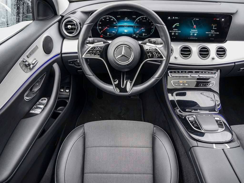 Mercedes-Benz E 300 2022