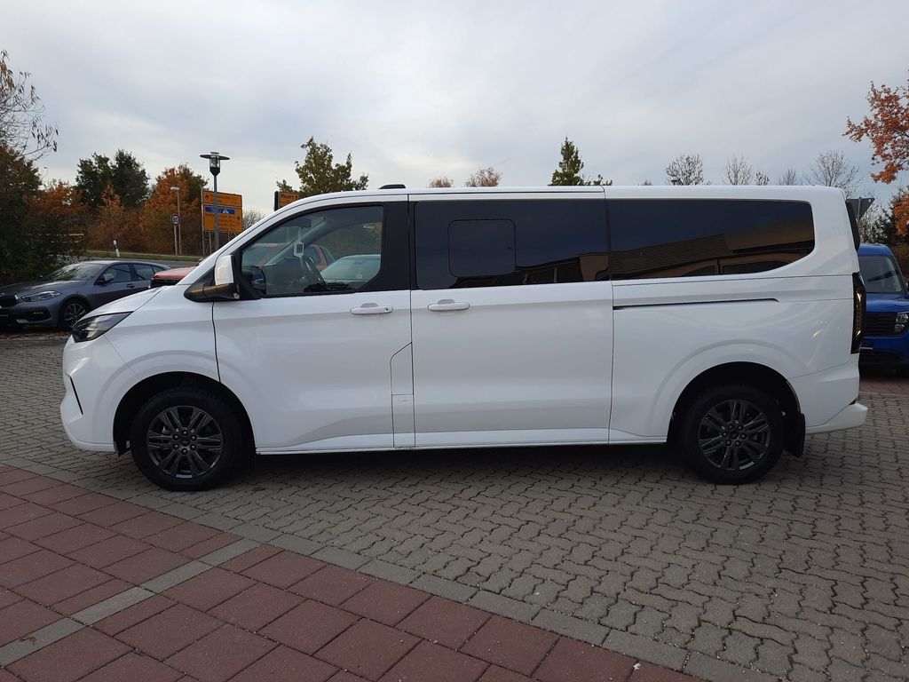 Ford Tourneo Custom 2025