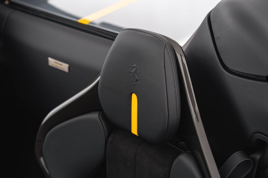 Ferrari 296 GTS 2024