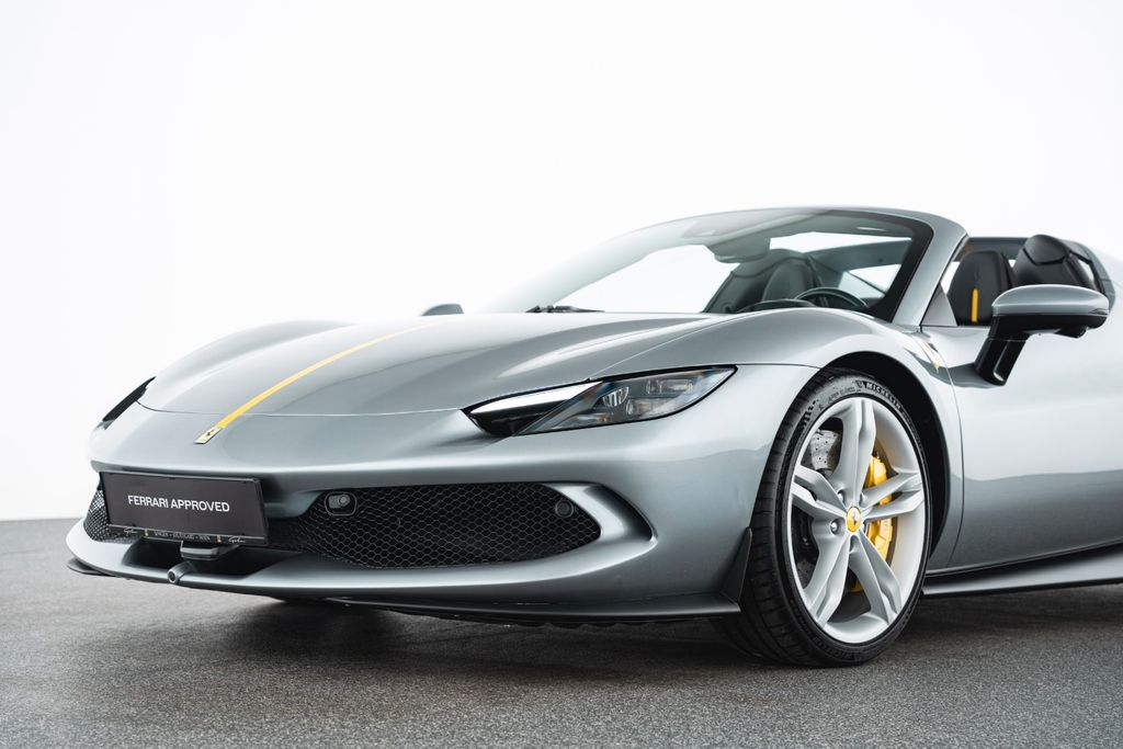 Ferrari 296 GTS 2024