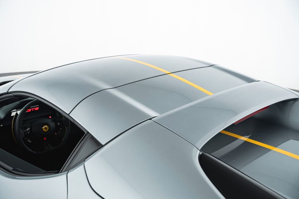 Ferrari 296 GTS 2024