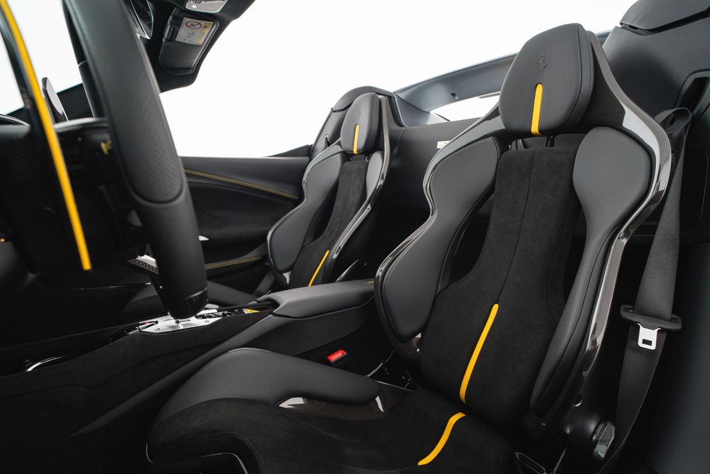 Ferrari 296 GTS 2024