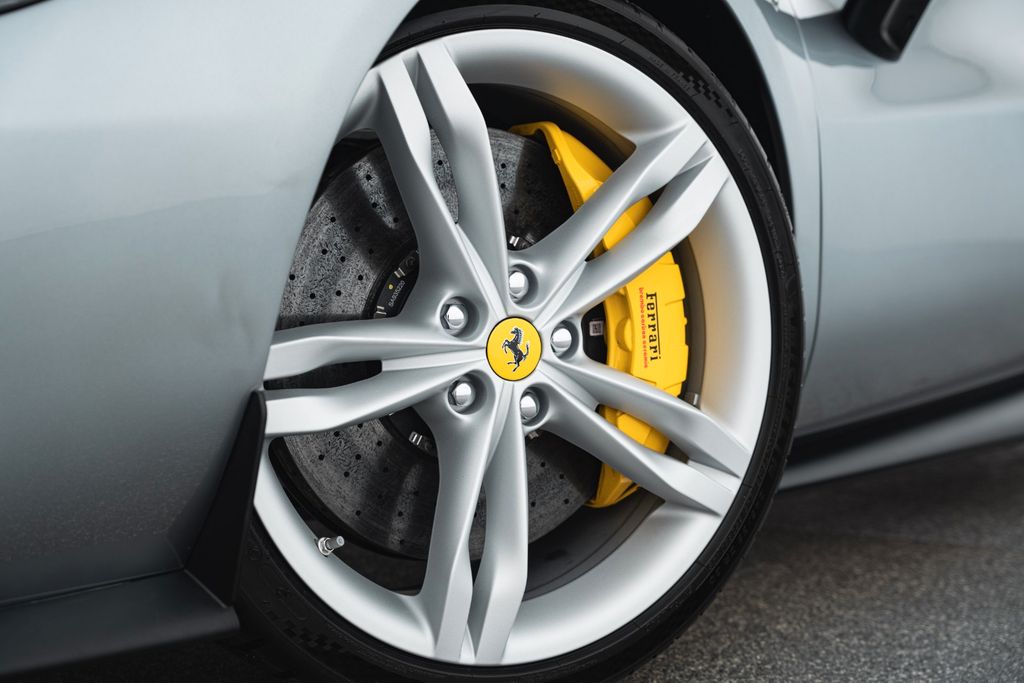 Ferrari 296 GTS 2024