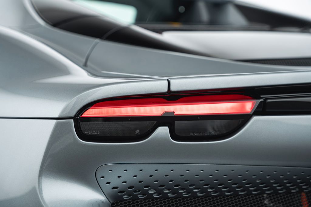 Ferrari 296 GTS 2024