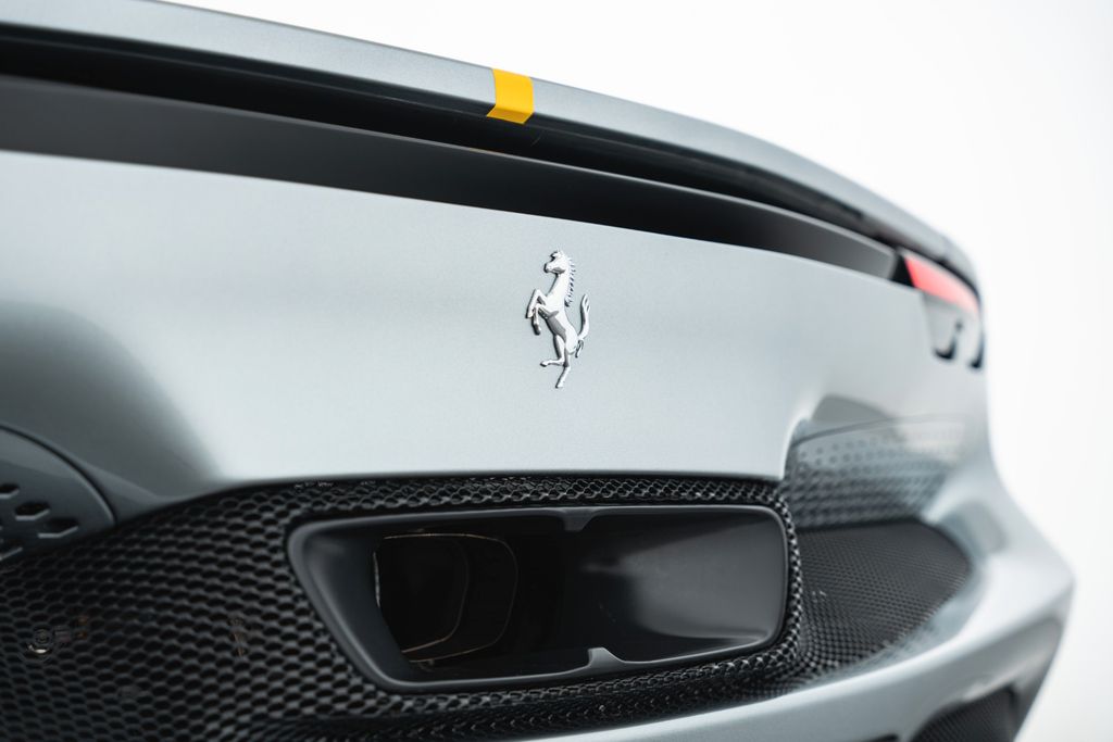 Ferrari 296 GTS 2024