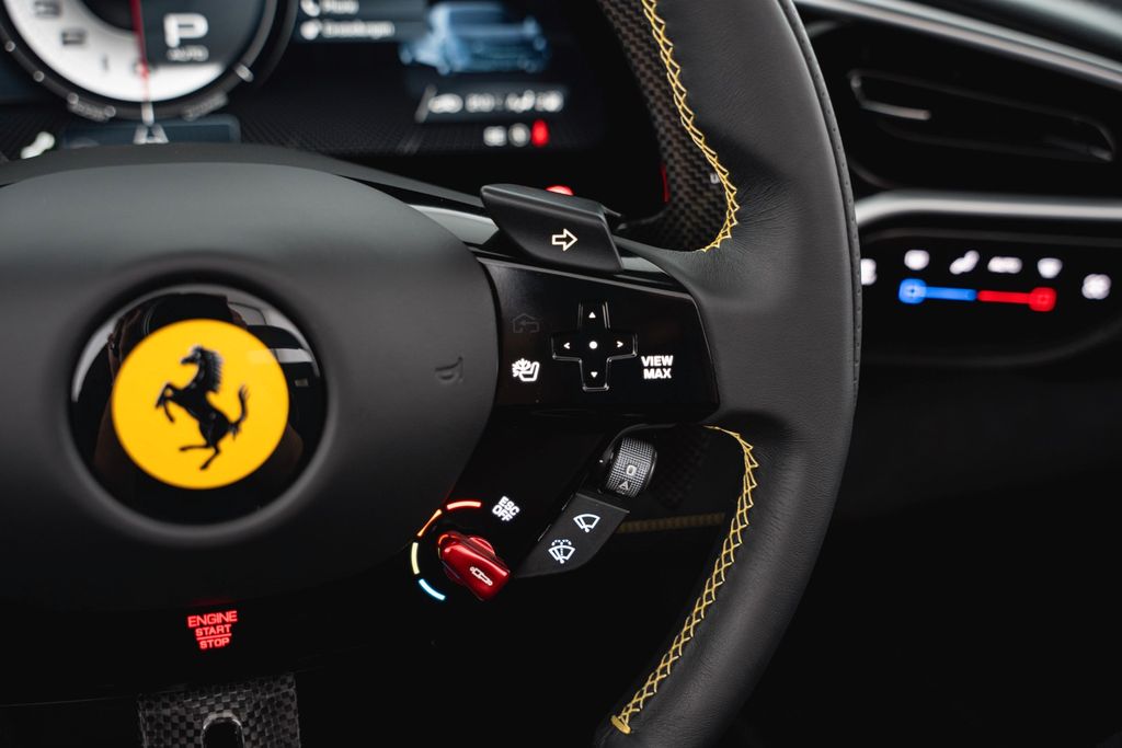 Ferrari 296 GTS 2024