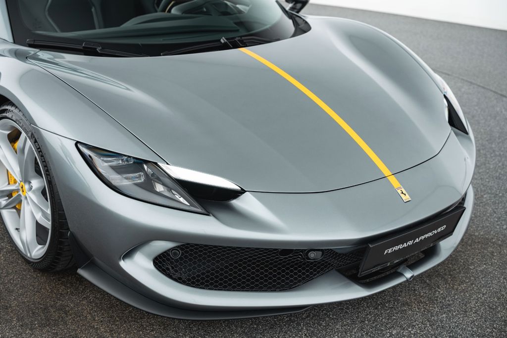 Ferrari 296 GTS 2024