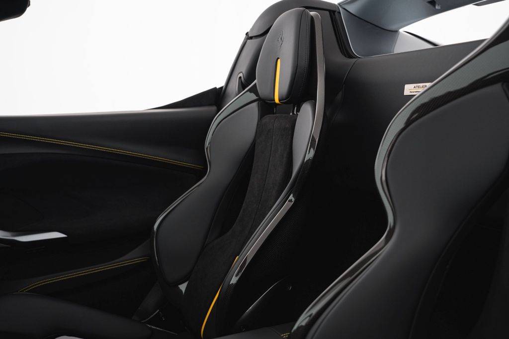 Ferrari 296 GTS 2024