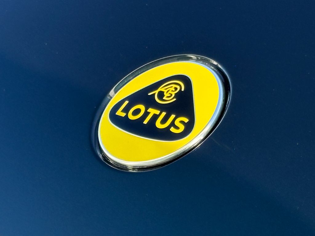 Lotus Emira