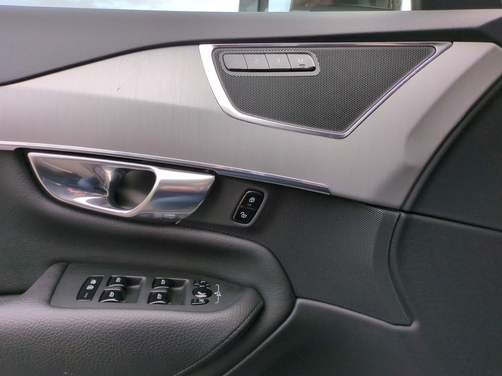 Volvo XC90 2021
