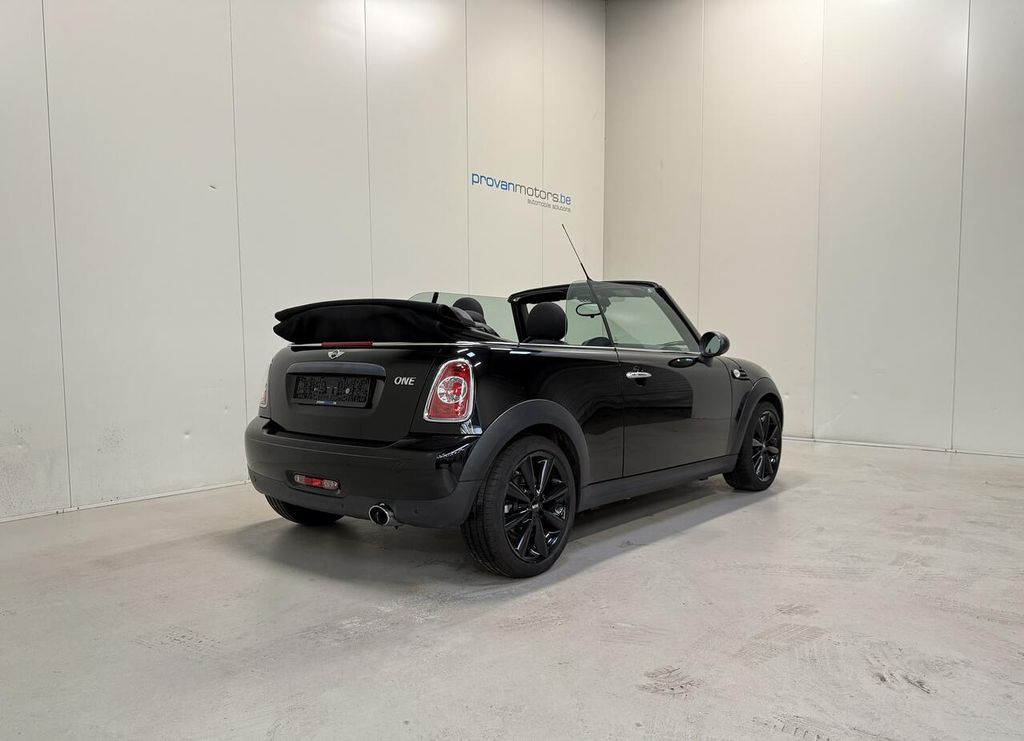 MINI ONE 2015