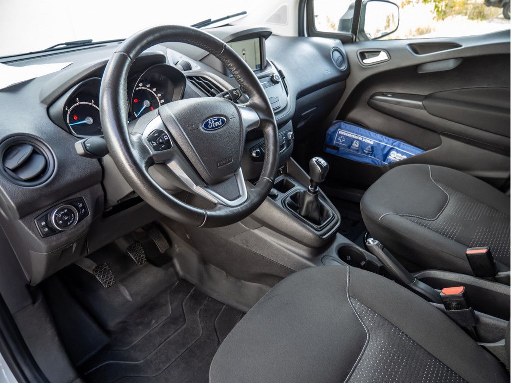 Ford Transit Courier 2023