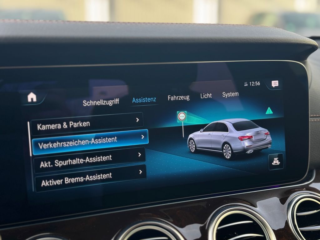 Mercedes-Benz E 300 2021