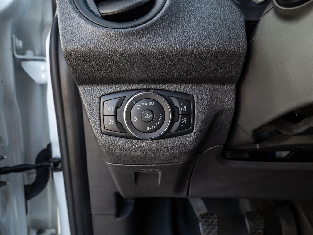 Ford Transit Courier 2023