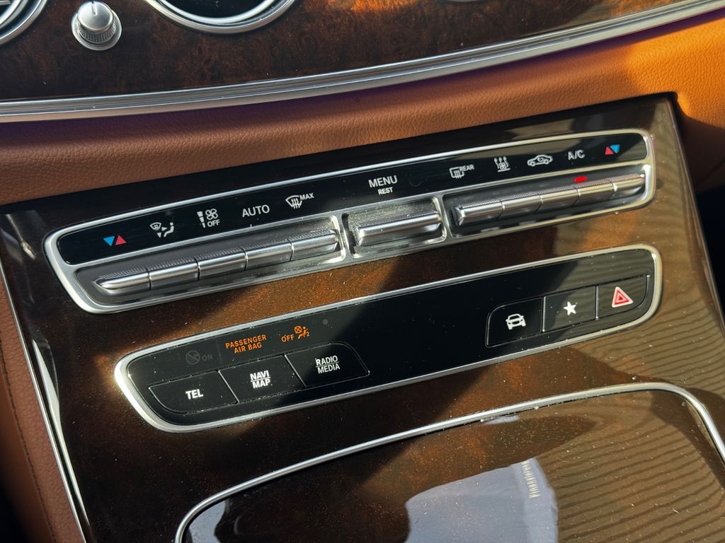 Mercedes-Benz E 300 2021