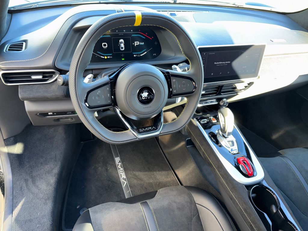 Lotus Emira