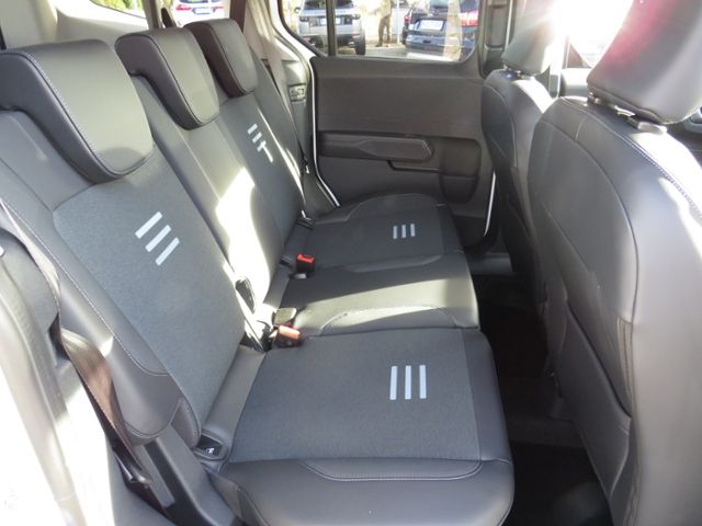 Ford Tourneo Courier 2025