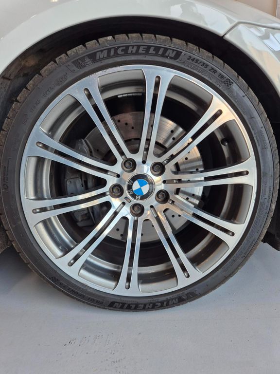 BMW M3 2009