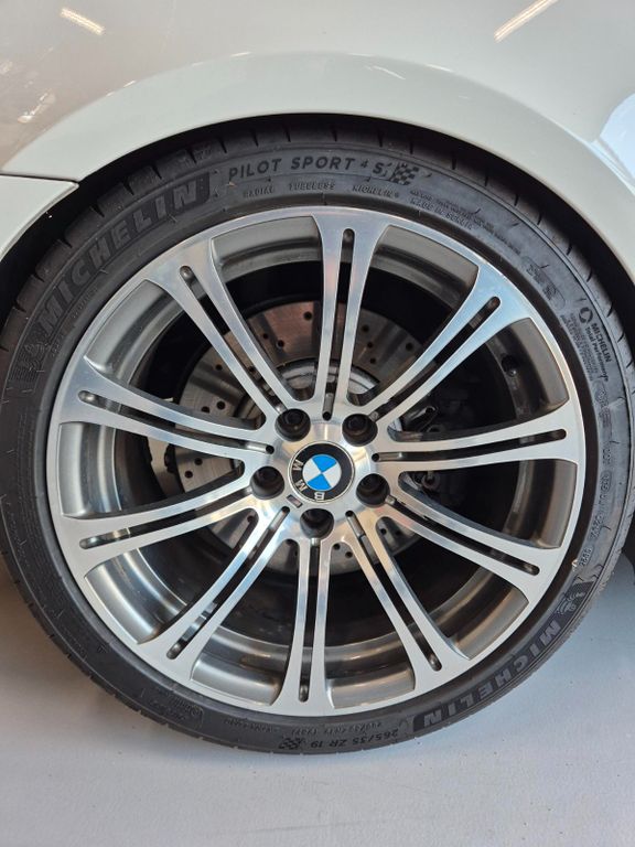 BMW M3 2009