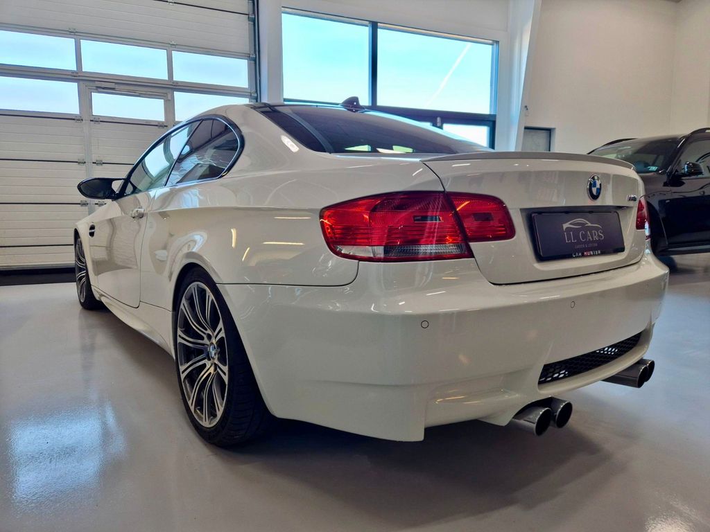 BMW M3 2009