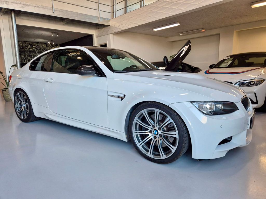 BMW M3 2009