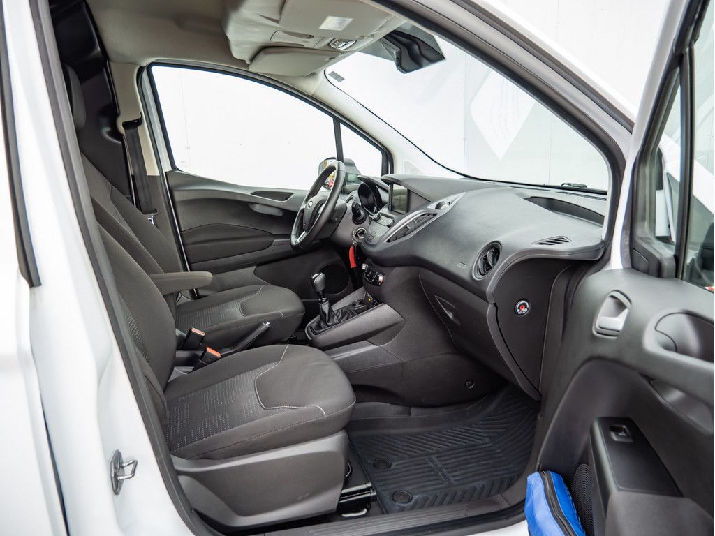 Ford Transit Courier 2022