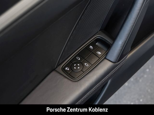 Porsche 992 2024