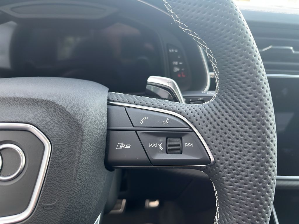 Audi RSQ8 2024