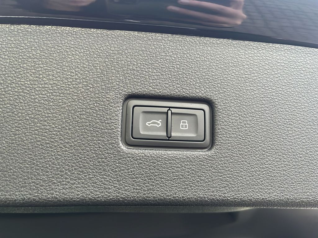 Audi RSQ8 2024