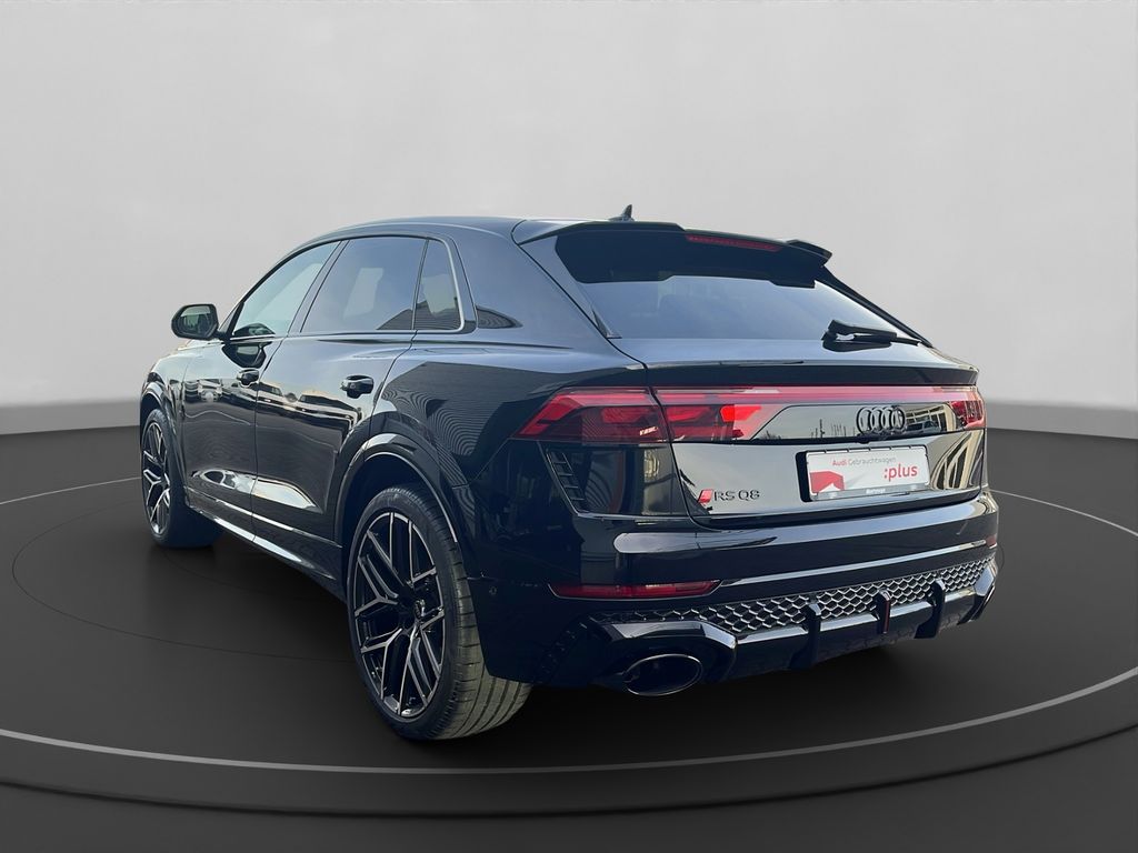 Audi RSQ8 2024