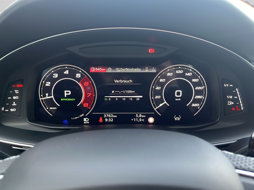 Audi RSQ8 2024