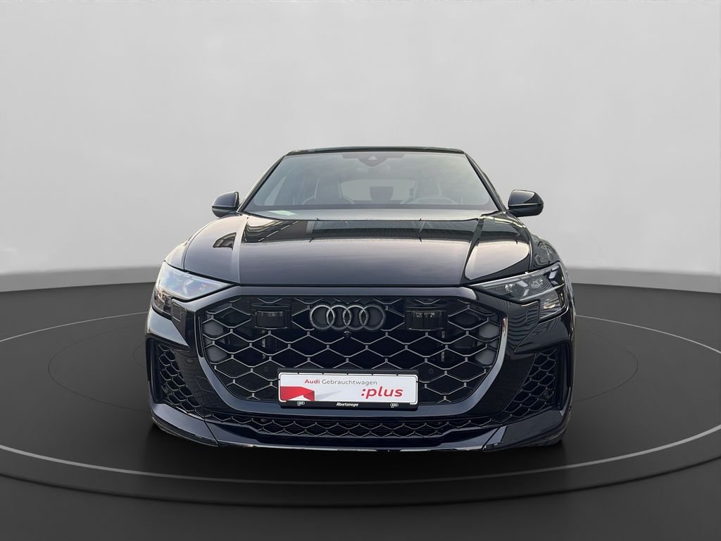 Audi RSQ8 2024