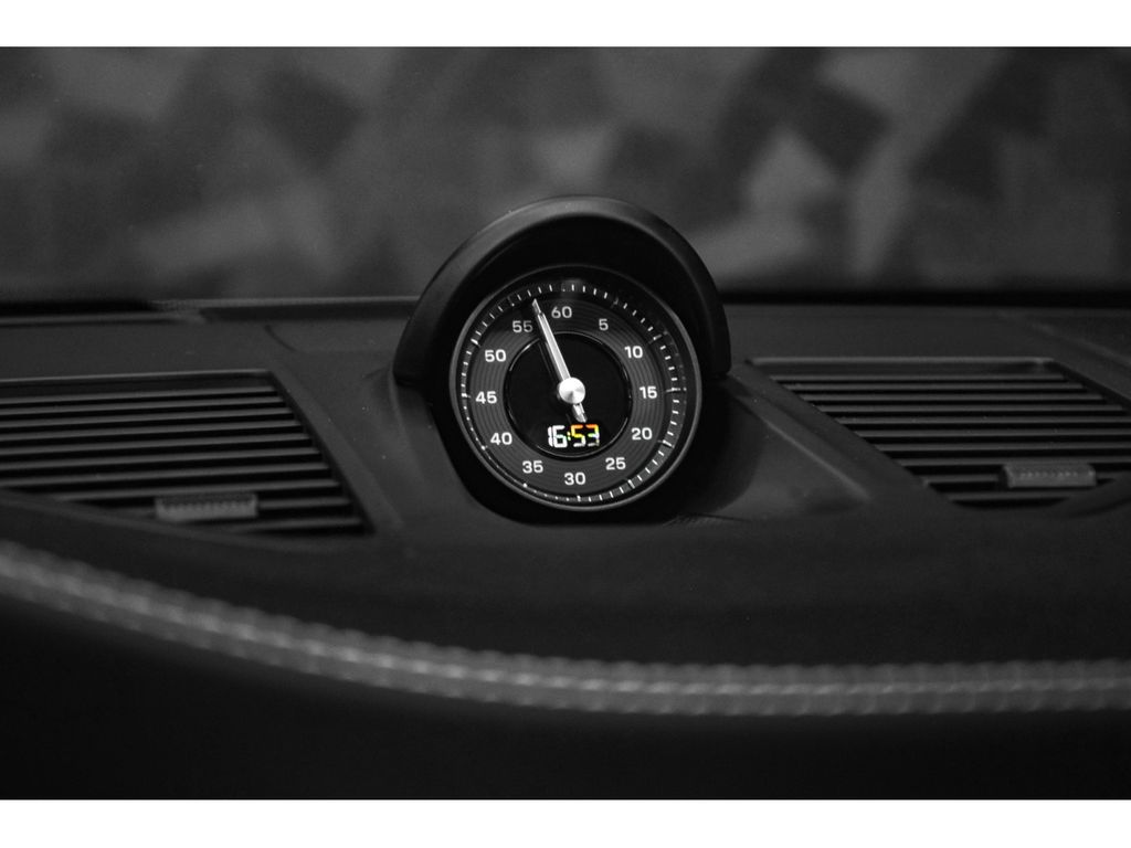 Porsche 992 2022