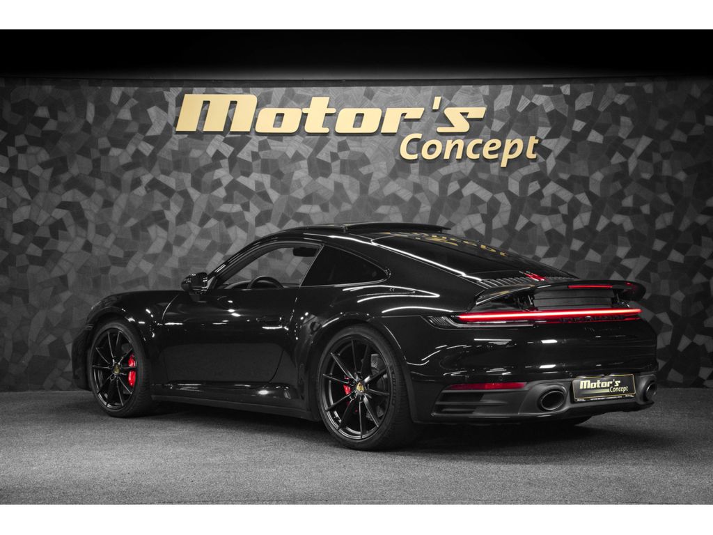 Porsche 992 2022