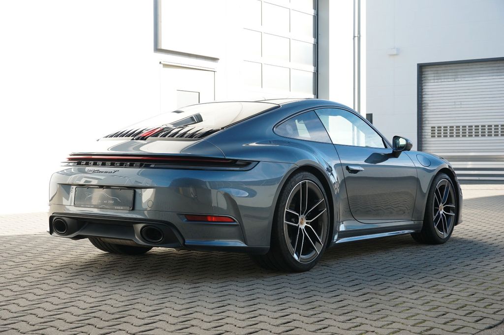 Porsche 992 2025