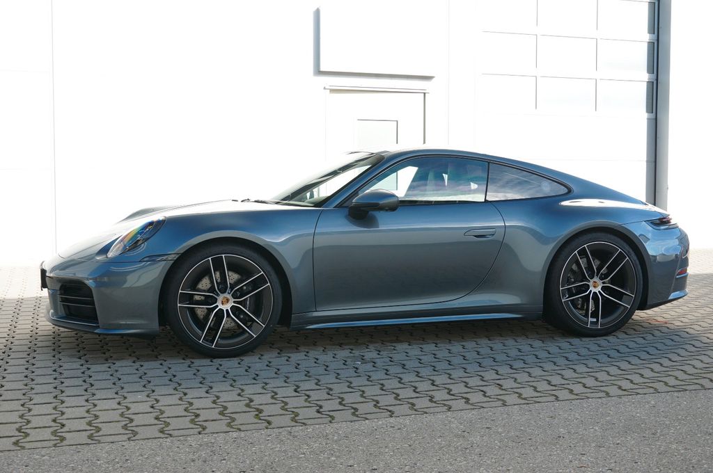 Porsche 992 2025