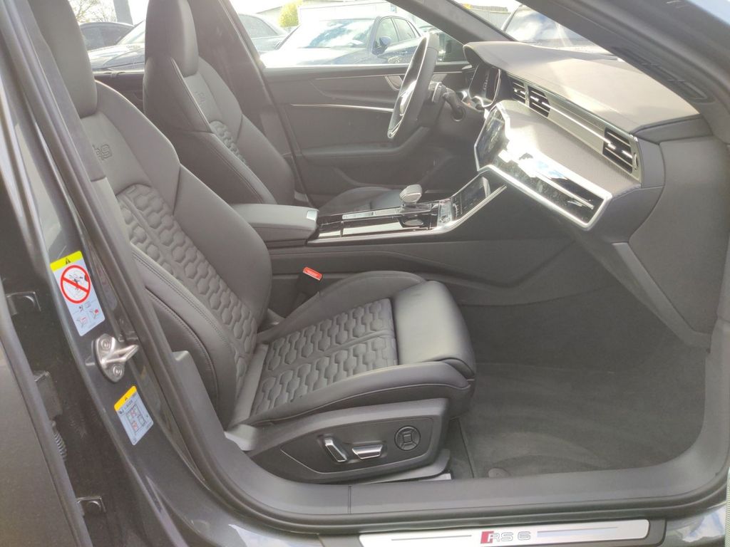 Audi RS6 2025
