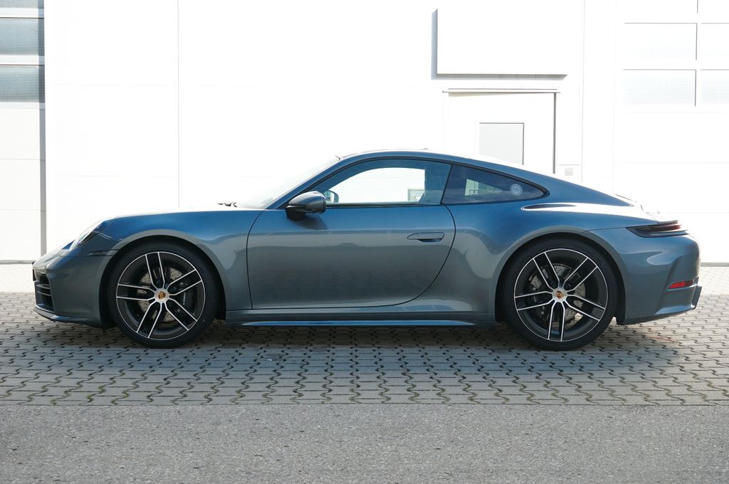 Porsche 992 2025