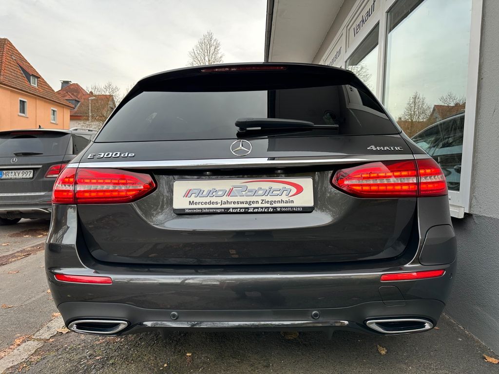 Mercedes-Benz E 300 2022