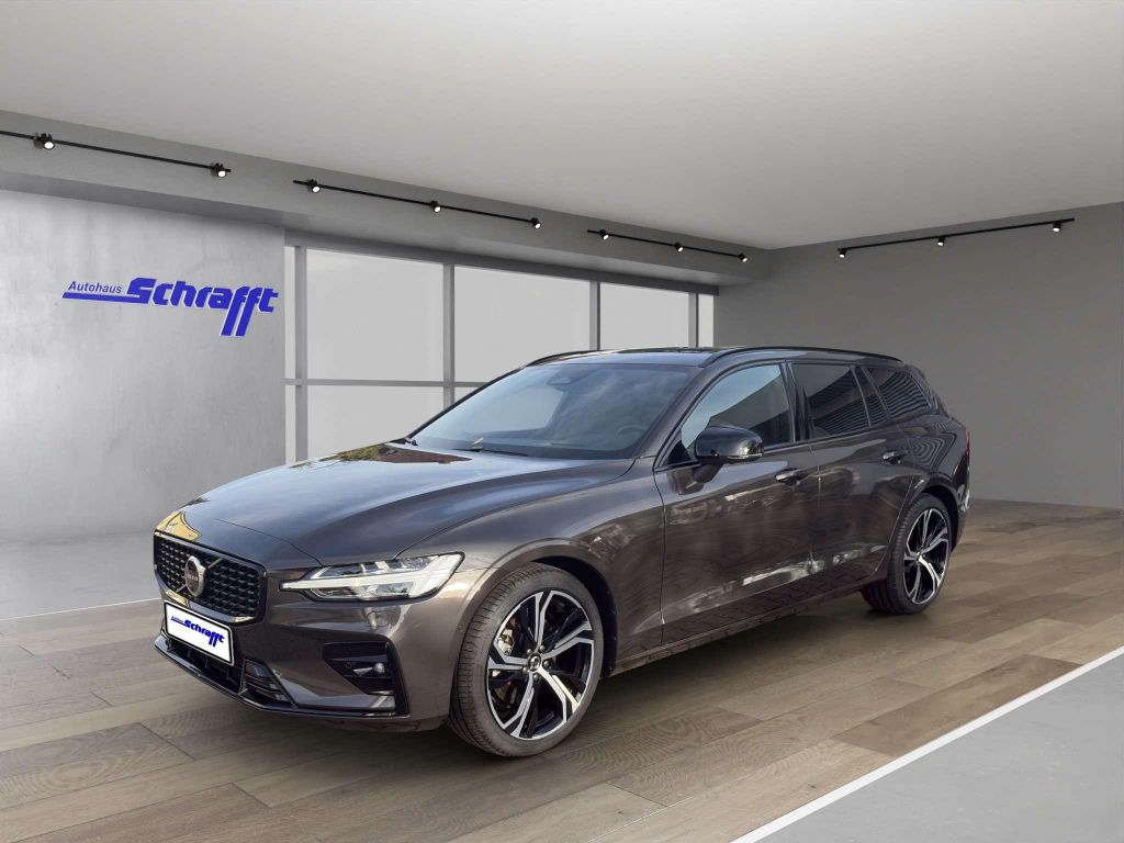 Volvo V60 2025