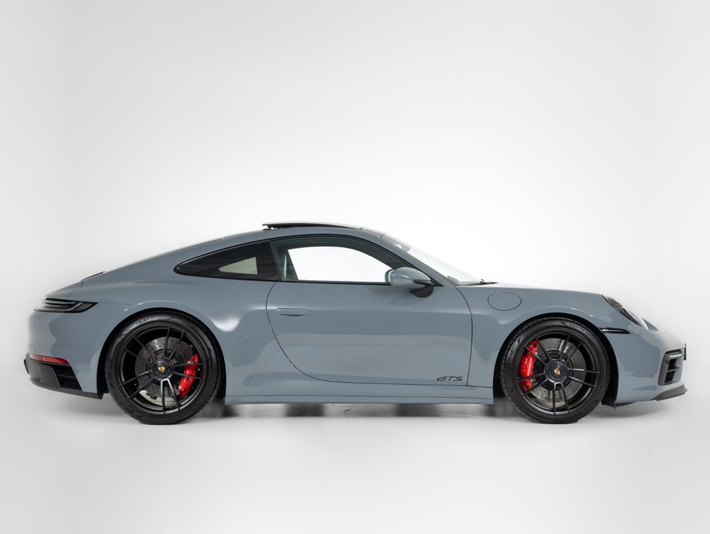 Porsche 992 2024