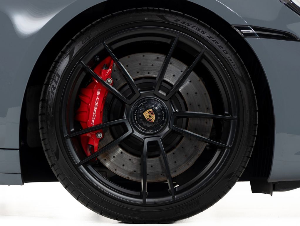 Porsche 992 2024