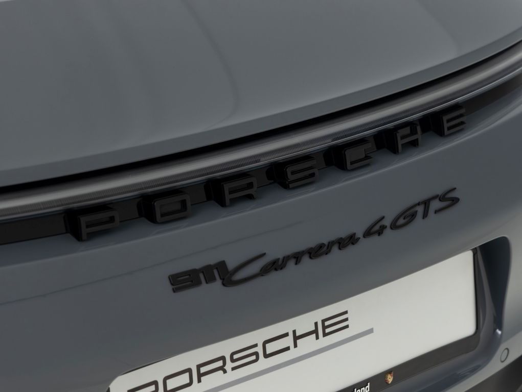 Porsche 992 2024