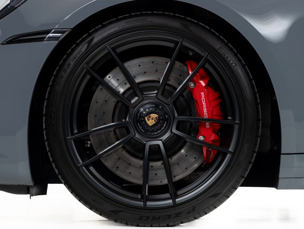 Porsche 992 2024