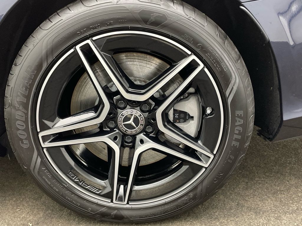 Mercedes-Benz E 300 2022