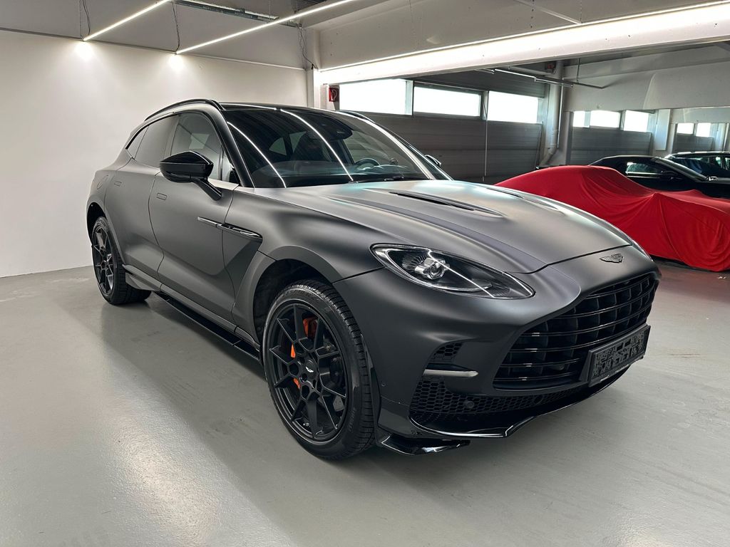 Aston Martin DBX 2023