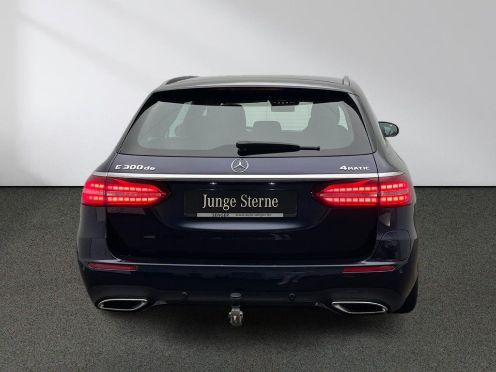 Mercedes-Benz E 300 2022